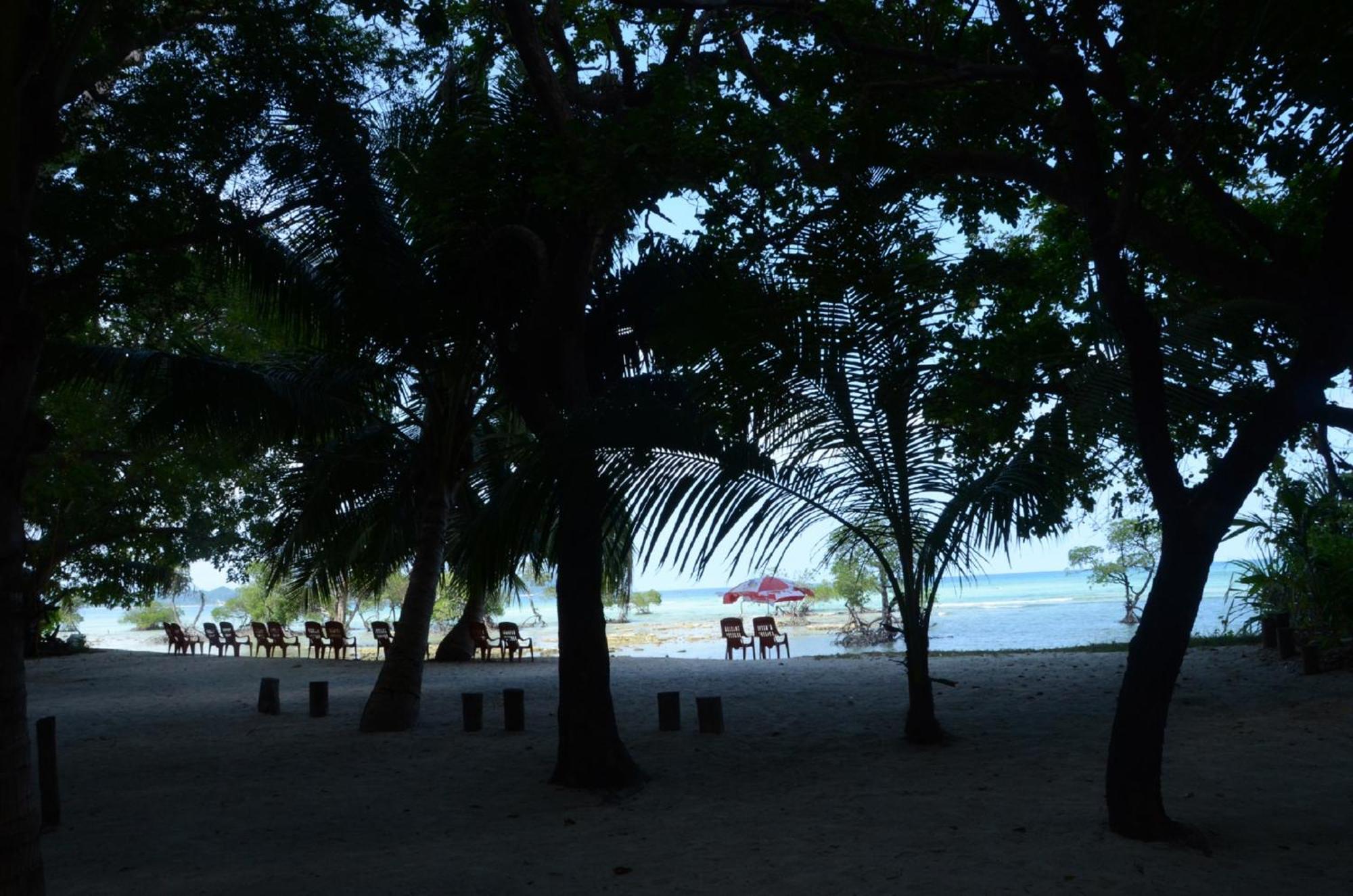 Coconhuts Beach Resort Lakshmanpur Zewnętrze zdjęcie