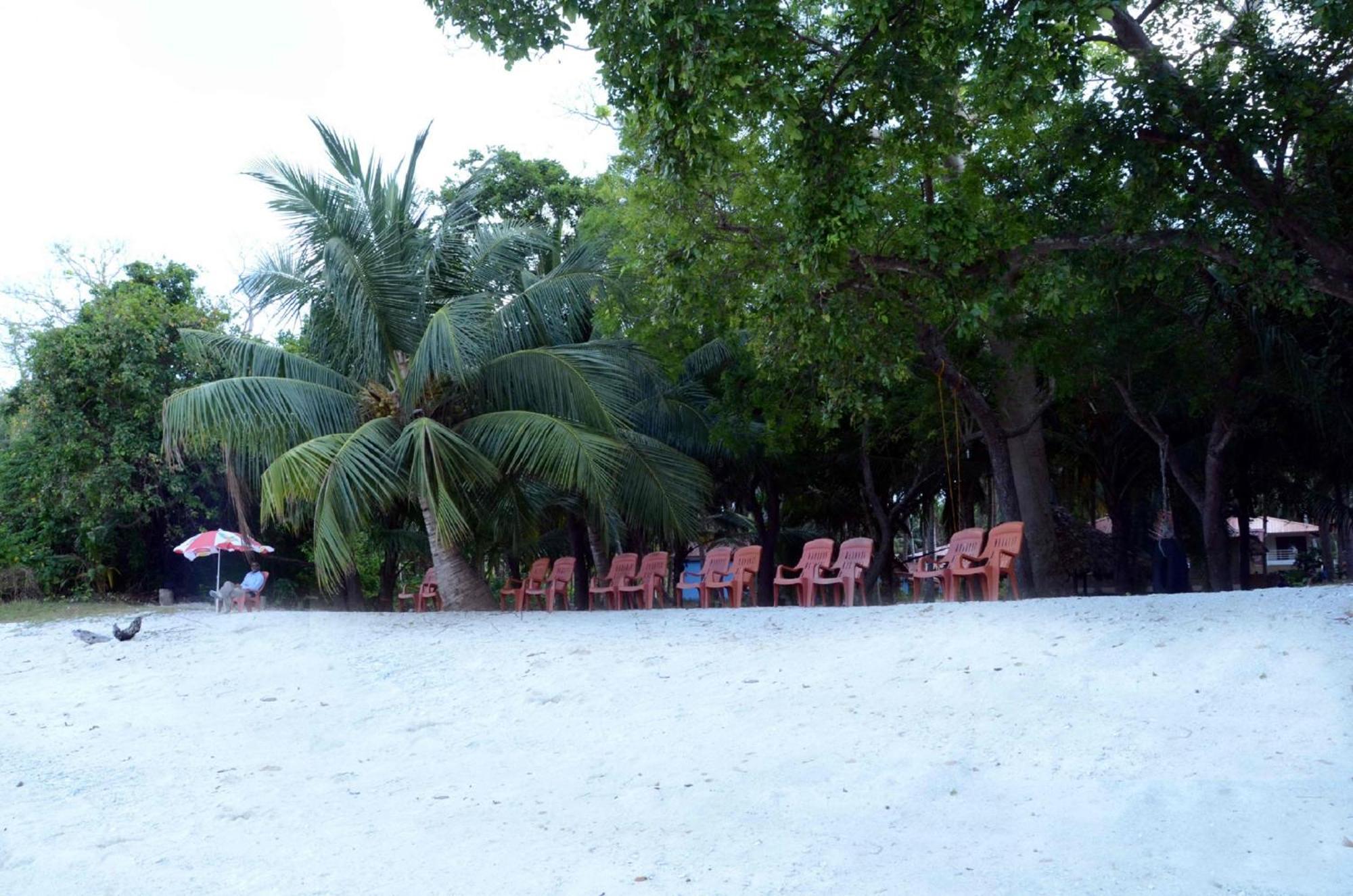 Coconhuts Beach Resort Lakshmanpur Zewnętrze zdjęcie